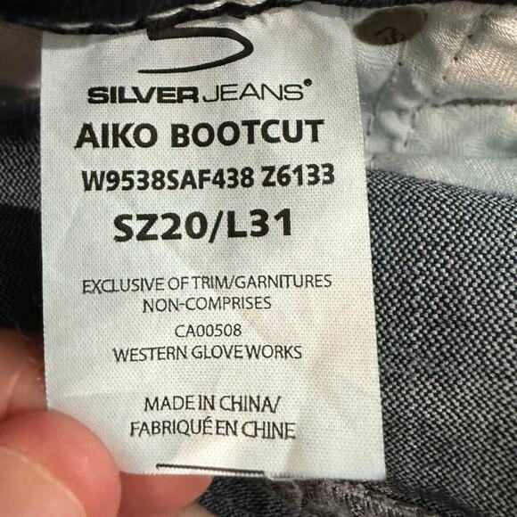 Silver Jeans NWT Aiko Bootcut Denim Women's W20xL31 Dark Blue Wash Mid Rise Edgy - Picture 8 of 9